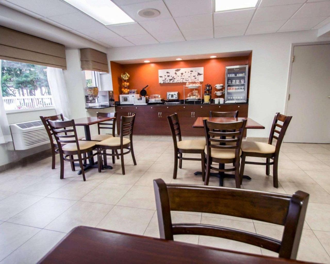 Sleep Inn & Suites Riverfront Ellenton Exterior foto